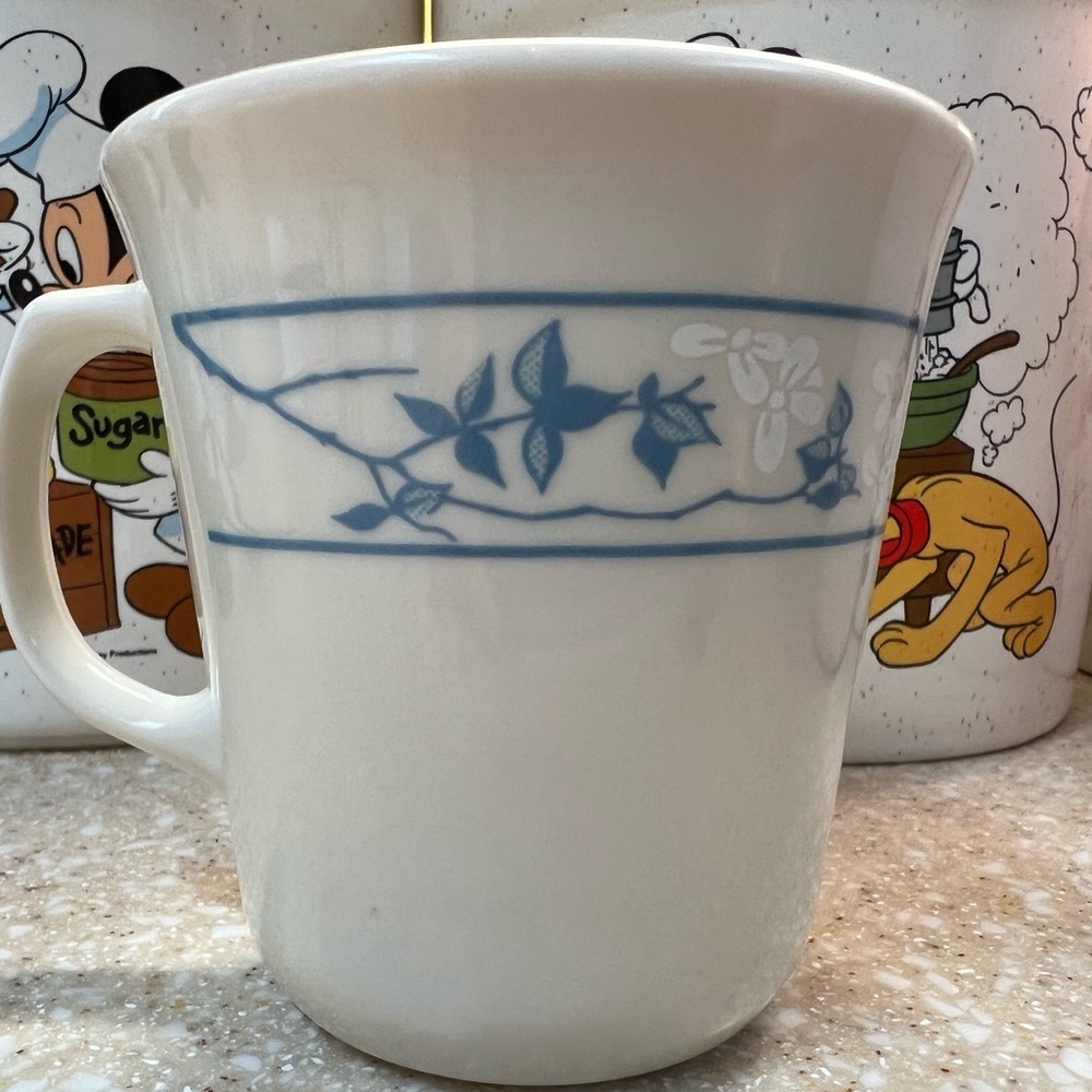 Vintage Corelle 1st of Soring Mug